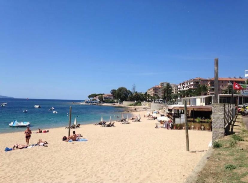 Ajaccio Magnifique T2 37M2 Centre Ville Vue Mer Au Bord De La Plage Neuf 4 Couchages Balcon Parking Prive Ferme Clim Wifi Dış mekan fotoğraf