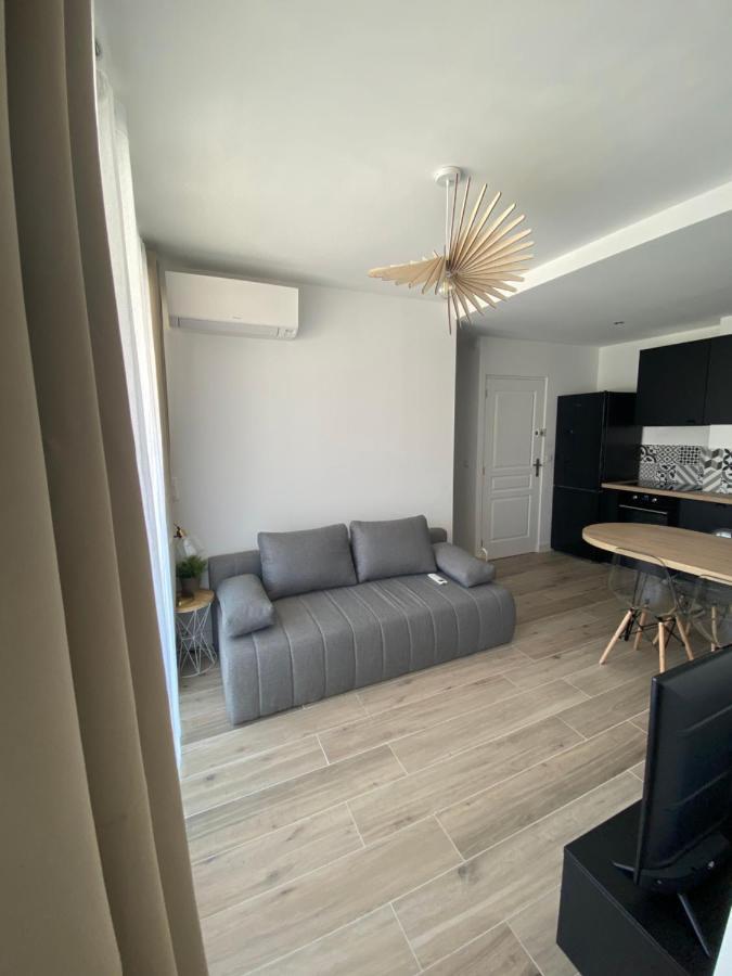 Ajaccio Magnifique T2 37M2 Centre Ville Vue Mer Au Bord De La Plage Neuf 4 Couchages Balcon Parking Prive Ferme Clim Wifi Dış mekan fotoğraf