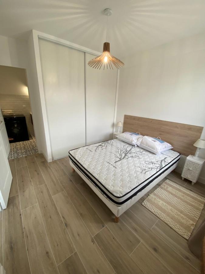 Ajaccio Magnifique T2 37M2 Centre Ville Vue Mer Au Bord De La Plage Neuf 4 Couchages Balcon Parking Prive Ferme Clim Wifi Dış mekan fotoğraf